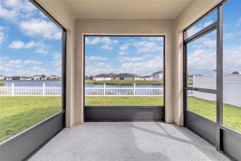 Villa ou maison à vendre à Kissimmee, Floride: 3 chambres, 140.28 m2 № 2408913 - photo 11