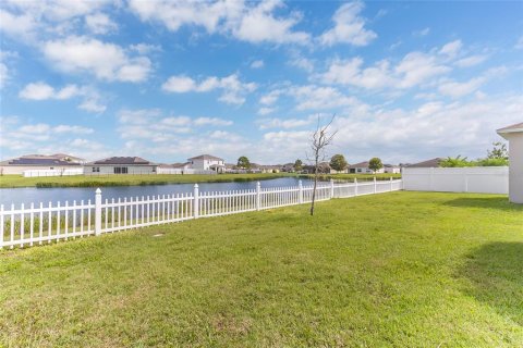Villa ou maison à vendre à Kissimmee, Floride: 3 chambres, 140.28 m2 № 2408913 - photo 8