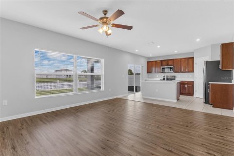 Villa ou maison à vendre à Kissimmee, Floride: 3 chambres, 140.28 m2 № 2408913 - photo 27