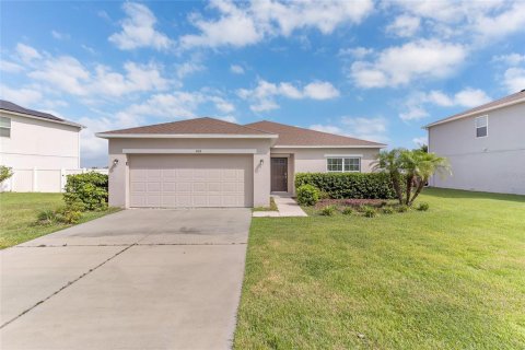 Villa ou maison à vendre à Kissimmee, Floride: 3 chambres, 140.28 m2 № 2408913 - photo 2