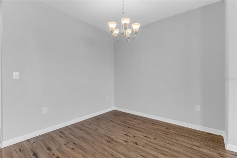 Villa ou maison à vendre à Kissimmee, Floride: 3 chambres, 140.28 m2 № 2408913 - photo 21