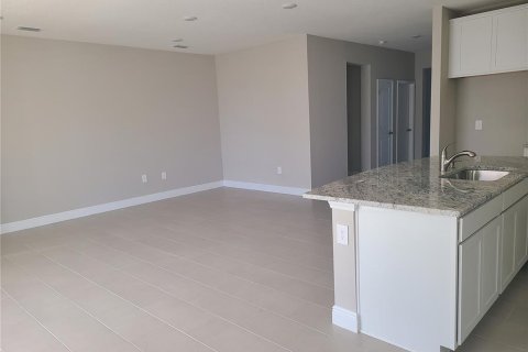 House in Lakewood Ranch, Florida 4 bedrooms, 189.99 sq.m. № 2202768 - photo 16