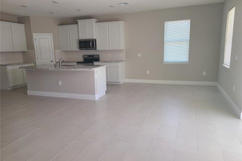 House in Lakewood Ranch, Florida 4 bedrooms, 189.99 sq.m. № 2202768 - photo 14