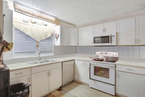 Immobilier commercial à vendre à St. Lucie, Floride: 264.59 m2 № 2083008 - photo 4
