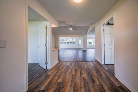 Villa ou maison à vendre à Summerfield, Floride: 2 chambres, 158.12 m2 № 2132467 - photo 6