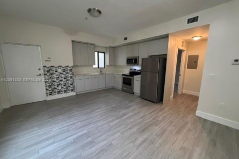 Apartment in Miami, Florida 1 bedroom, 65.03 sq.m. № 2375307 - photo 5