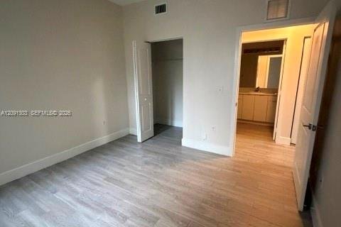 Apartment in Miami, Florida 1 bedroom, 65.03 sq.m. № 2375307 - photo 8