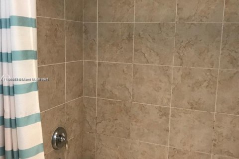 Copropriété à vendre à Miami, Floride: 1 chambre, 55.18 m2 № 1973720 - photo 10