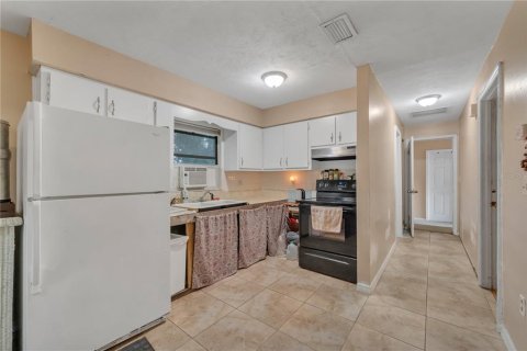 Villa ou maison à vendre à Ocala, Floride: 3 chambres, 285.95 m2 № 1903208 - photo 8