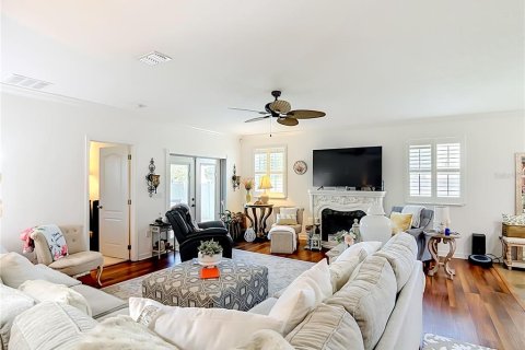 Casa en venta en Auburndale, Florida, 3 dormitorios, 161 m2 № 2199452 - foto 14