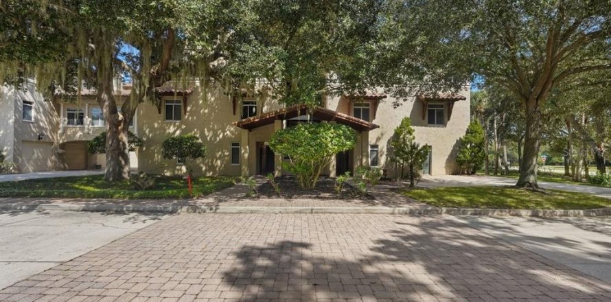 Condo in Palm Coast, Florida, 3 bedrooms  № 2395870