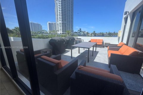 Condo in Aventura, Florida, 2 bedrooms  № 2086630 - photo 23