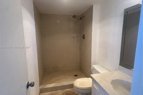 Condo in Aventura, Florida, 2 bedrooms  № 2086630 - photo 17