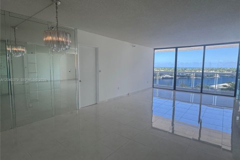 Condo in Aventura, Florida, 2 bedrooms  № 2086630 - photo 3