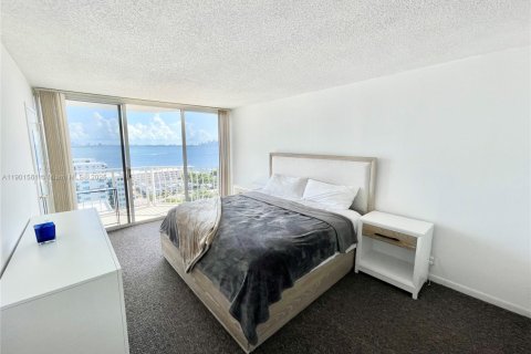 Condominio en alquiler en North Bay Village, Florida, 2 dormitorios, 95.69 m2 № 1953462 - foto 23