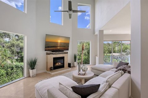 Casa en venta en Bradenton, Florida, 3 dormitorios, 400.78 m2 № 1917150 - foto 16
