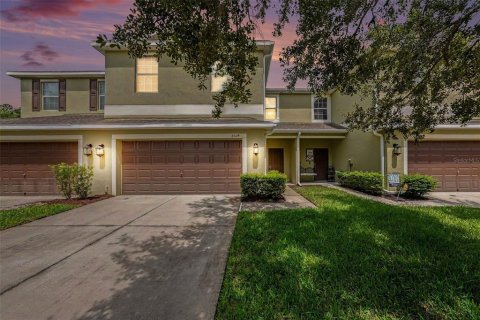 Townhouse in Tampa, Florida 3 bedrooms, 214.33 sq.m. № 2358451