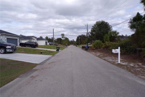Land in North Port, Florida № 2165368 - photo 8