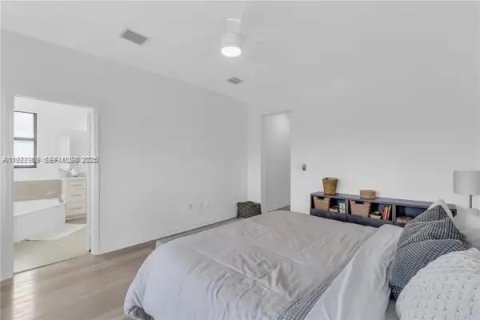 Touwnhouse à louer à Doral, Floride: 4 chambres, 200.3 m2 № 1976756 - photo 26