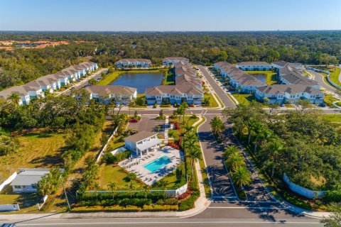 Townhouse in Sarasota, Florida 3 bedrooms, 177.44 sq.m. № 2098107 - photo 2