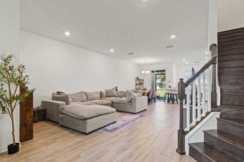 Townhouse in Sarasota, Florida 3 bedrooms, 177.44 sq.m. № 2098107 - photo 7