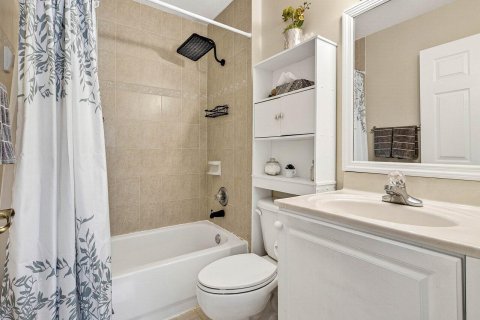 Townhouse in Sunrise, Florida 4 bedrooms, 171.68 sq.m. № 2147111 - photo 13