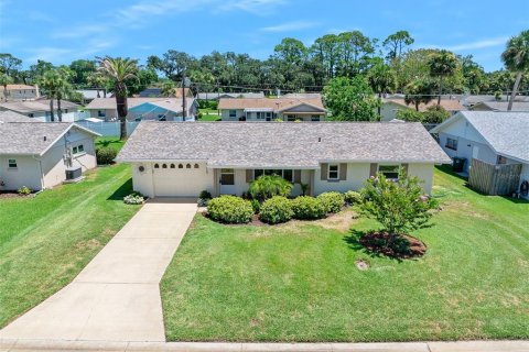 Casa en venta en Daytona Beach, Florida, 2 dormitorios, 97.36 m2 № 1876456 - foto 1