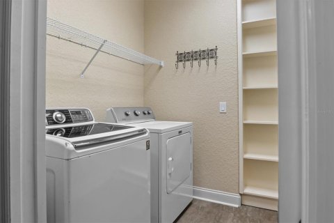 Casa en venta en Lakeland, Florida, 3 dormitorios, 168.8 m2 № 2387376 - foto 29