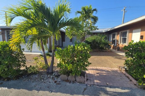 Apartment in Deerfield Beach, Florida 2 bedrooms, 111.48 sq.m. № 2146846