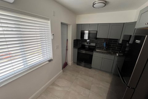 Apartment in Deerfield Beach, Florida 2 bedrooms, 111.48 sq.m. № 2146846 - photo 11
