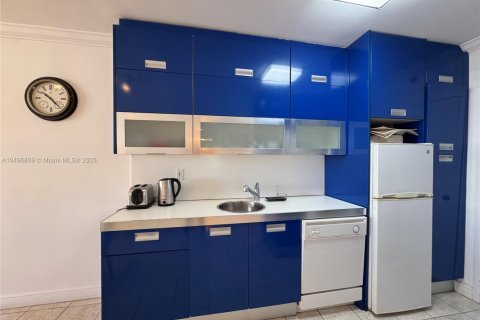 Copropriété à louer à Miami Beach, Floride: 1 chambre, 82.68 m2 № 1935885 - photo 5