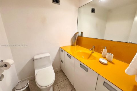 Copropriété à louer à Miami Beach, Floride: 1 chambre, 82.68 m2 № 1935885 - photo 14