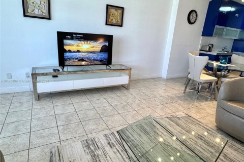 Copropriété à louer à Miami Beach, Floride: 1 chambre, 82.68 m2 № 1935885 - photo 8