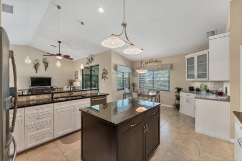 House in Rotonda, Florida 3 bedrooms, 189.15 sq.m. № 1873146 - photo 9