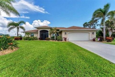 House in Rotonda, Florida 3 bedrooms, 189.15 sq.m. № 1873146 - photo 1