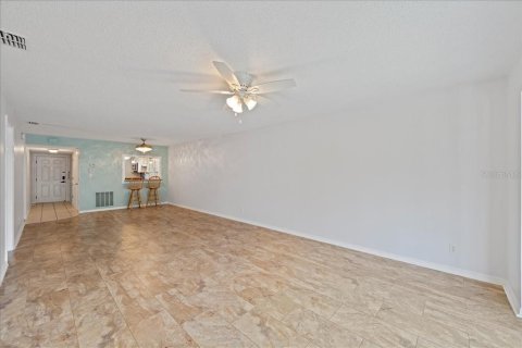 Copropriété à vendre à Clearwater, Floride: 2 chambres, 102.19 m2 № 1899383 - photo 15