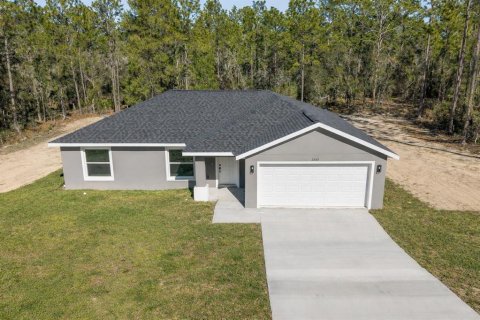 Casa en Dunnellon, Florida 3 dormitorios, 129.51 m2 № 2105649