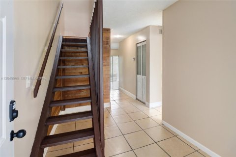 Touwnhouse à vendre à North Lauderdale, Floride: 3 chambres, 106.56 m2 № 2276762 - photo 10
