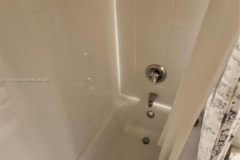 Condominio en venta en Delray Beach, Florida, 1 dormitorio, 84.54 m2 № 1645737 - foto 19