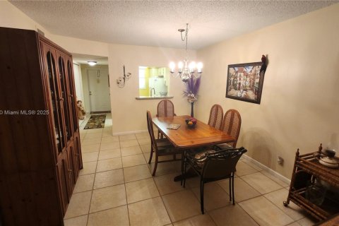 Condominio en venta en Delray Beach, Florida, 1 dormitorio, 84.54 m2 № 1645737 - foto 13