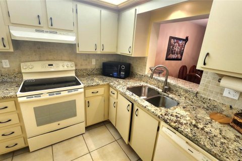 Condominio en venta en Delray Beach, Florida, 1 dormitorio, 84.54 m2 № 1645737 - foto 7
