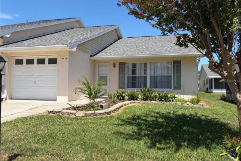 Townhouse in Clermont, Florida 2 bedrooms, 102.19 sq.m. № 2333856