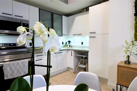 Купить кондоминиум в Майами, Флорида 1 спальня, 69.03м2, № 1965875 - фото 18