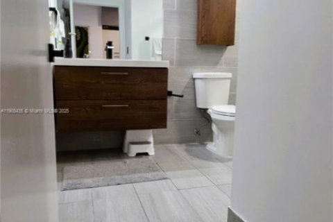 Купить кондоминиум в Майами, Флорида 1 спальня, 69.03м2, № 1965875 - фото 19