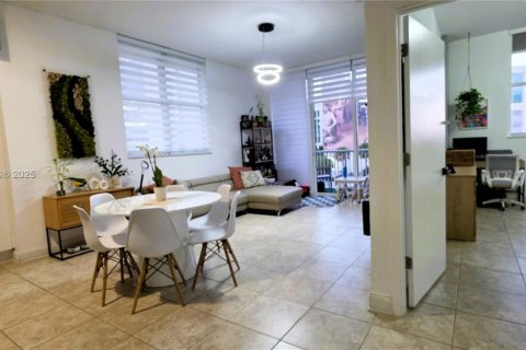 Купить кондоминиум в Майами, Флорида 1 спальня, 69.03м2, № 1965875 - фото 14