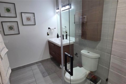 Купить кондоминиум в Майами, Флорида 1 спальня, 69.03м2, № 1965875 - фото 22