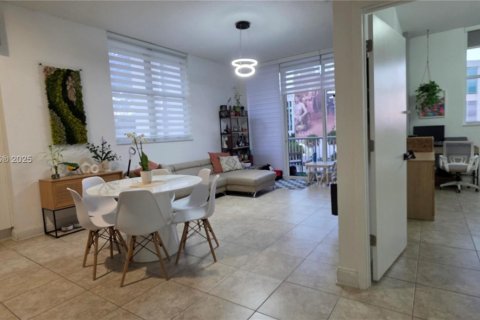 Купить кондоминиум в Майами, Флорида 1 спальня, 69.03м2, № 1965875 - фото 12