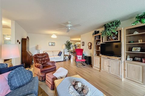 Condo in Ocala, Florida, 2 bedrooms  № 1883428 - photo 22