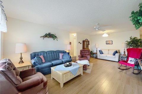 Condo in Ocala, Florida, 2 bedrooms  № 1883428 - photo 23