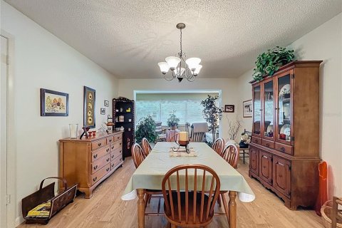 Condo in Ocala, Florida, 2 bedrooms  № 1883428 - photo 16